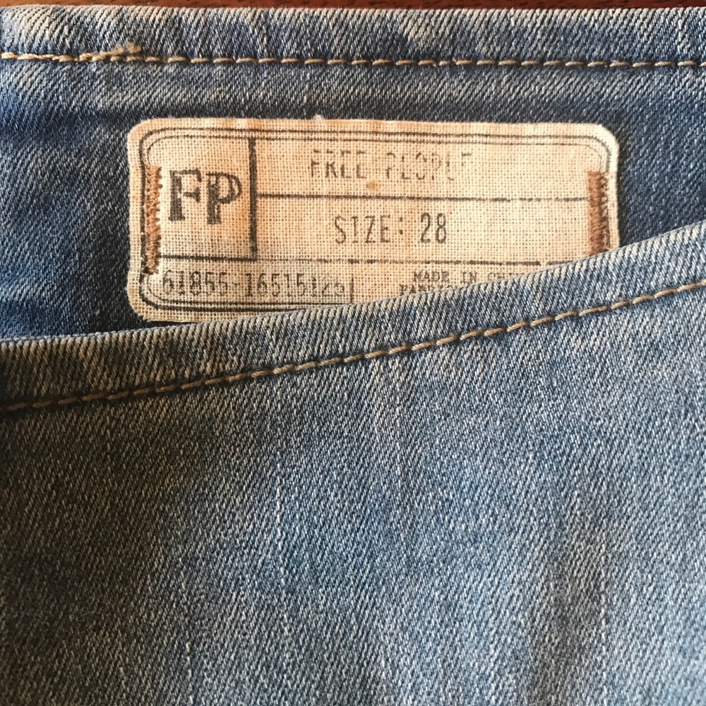 Free People Jean shorts size 28